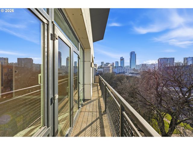 300 Nw 8TH Ave 903-5, Portland, OR 97209
