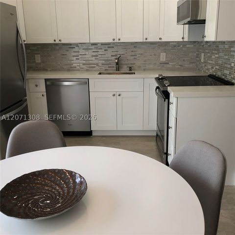 7801 NE 4th Ct 315, Miami, FL 33138
