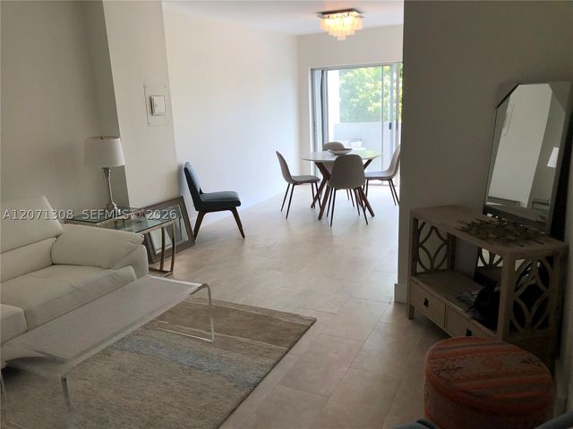 7801 NE 4th Ct 315, Miami, FL 33138