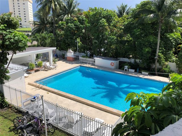 7801 NE 4th Ct 315, Miami, FL 33138