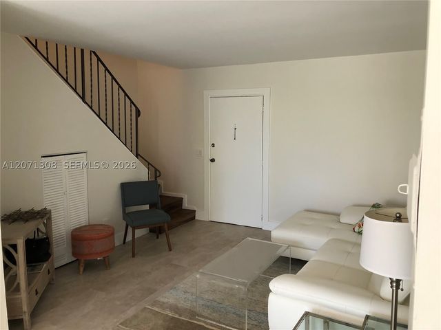 7801 NE 4th Ct 315, Miami, FL 33138