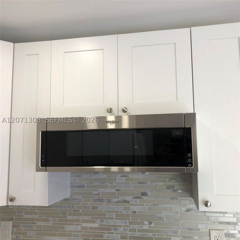 7801 NE 4th Ct 315, Miami, FL 33138