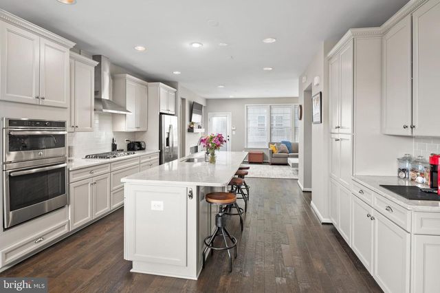 1310 JACKSON ST, Baltimore, MD 21230