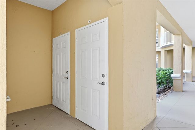 5045 Fairways Circle D105, Vero Beach, FL 32967