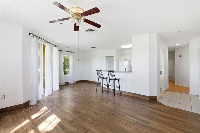 5045 Fairways Circle D105, Vero Beach, FL 32967