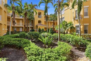 5045 Fairways Circle D105, Vero Beach, FL 32967