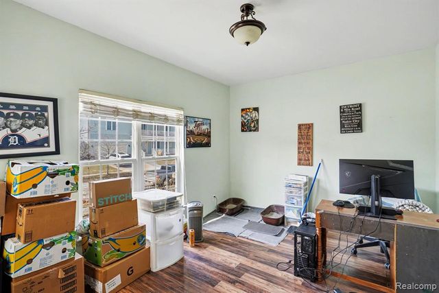 1827 Gilmore Street, Howell, MI 48855