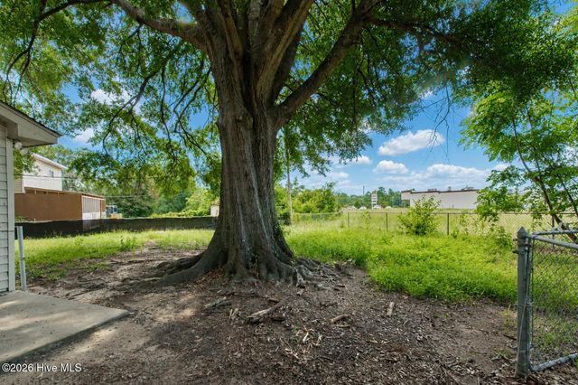 111 Carroll Avenue W, New Ellenton, SC 29809