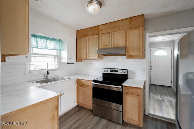 111 Carroll Avenue W, New Ellenton, SC 29809