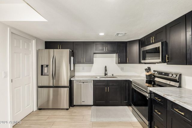 2040 S LONGMORE -- 55, Mesa, AZ 85202