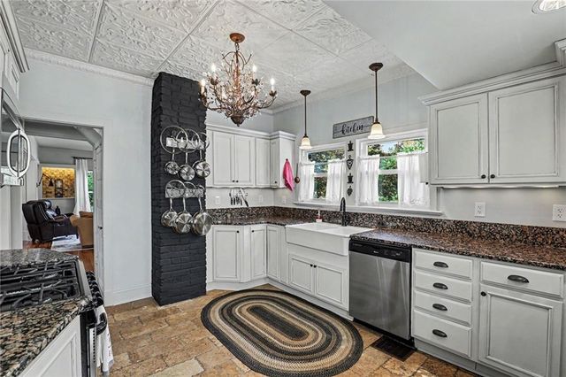 5901 Rockhill Road, Kansas City, MO 64110