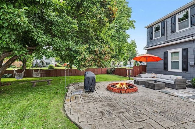 5901 Rockhill Road, Kansas City, MO 64110