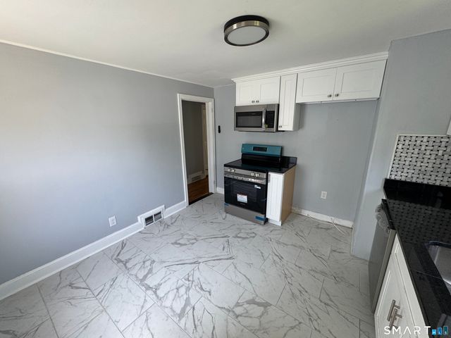 25 Montrose Street, Hartford, CT 06106