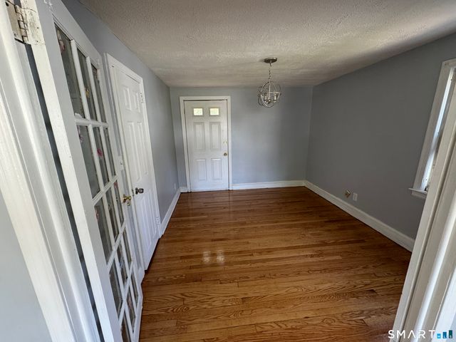 25 Montrose Street, Hartford, CT 06106