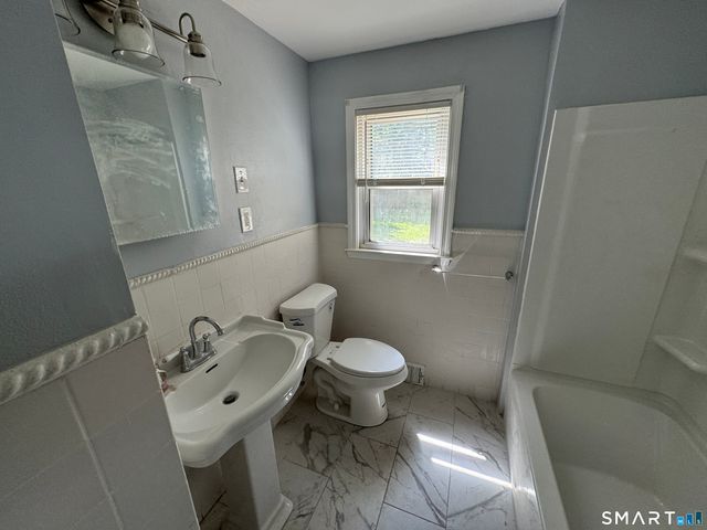 25 Montrose Street, Hartford, CT 06106