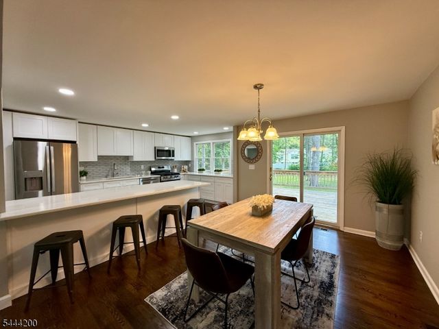 67 Tudor Ln, Berkeley Heights Twp., NJ 07922