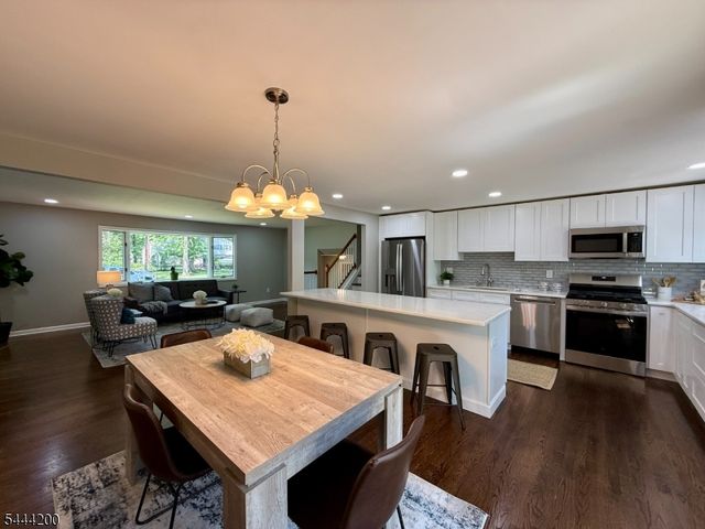 67 Tudor Ln, Berkeley Heights Twp., NJ 07922