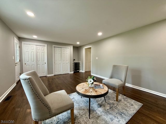 67 Tudor Ln, Berkeley Heights Twp., NJ 07922