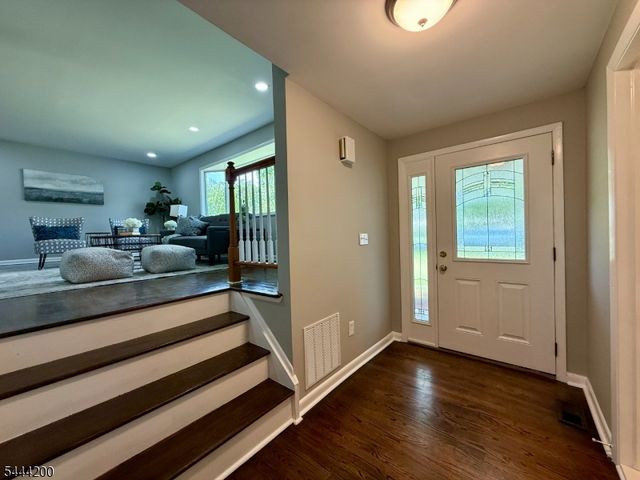 67 Tudor Ln, Berkeley Heights Twp., NJ 07922