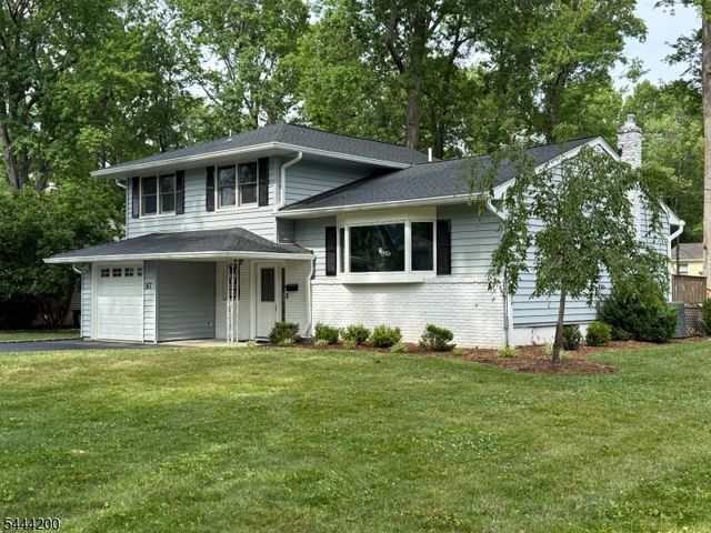 67 Tudor Ln, Berkeley Heights Twp., NJ 07922