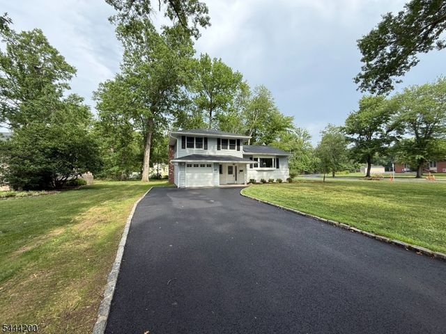 67 Tudor Ln, Berkeley Heights Twp., NJ 07922