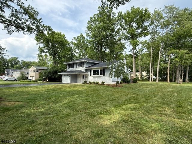 67 Tudor Ln, Berkeley Heights Twp., NJ 07922