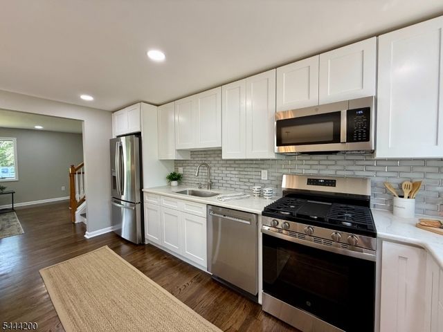67 Tudor Ln, Berkeley Heights Twp., NJ 07922