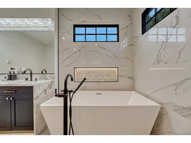 6234 Nautique Cir, Larkspur, CO 80118