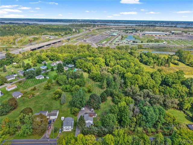 348 Gere Lock Road, Camillus, NY 13209