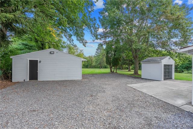348 Gere Lock Road, Camillus, NY 13209