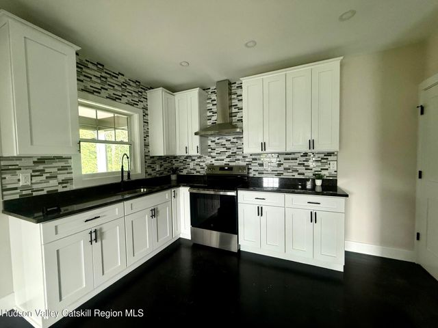 7 Frost Lane, Cornwall, NY 12518