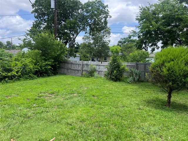 2124 Camden Drive, Garland, TX 75041