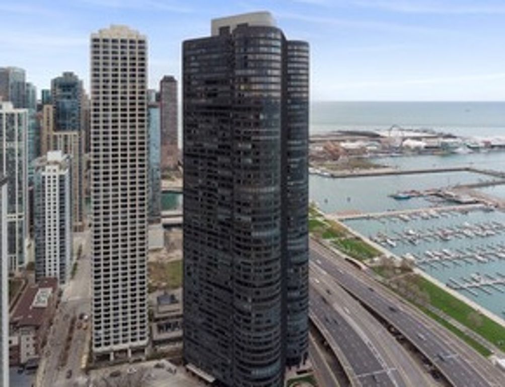 155 N Harbor Drive 4007, Chicago, IL 60601