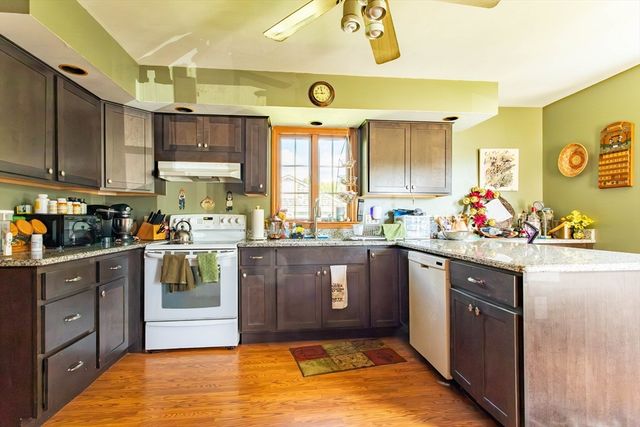 1261 Gar Hwy, Swansea, MA 02777