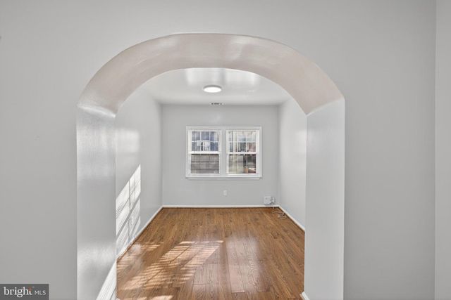 1305 ORREN ST NE, Washington, DC 20002