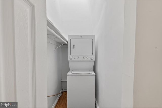 1305 ORREN ST NE, Washington, DC 20002