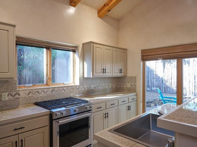 129 Bob Street, Santa Fe, NM 87501
