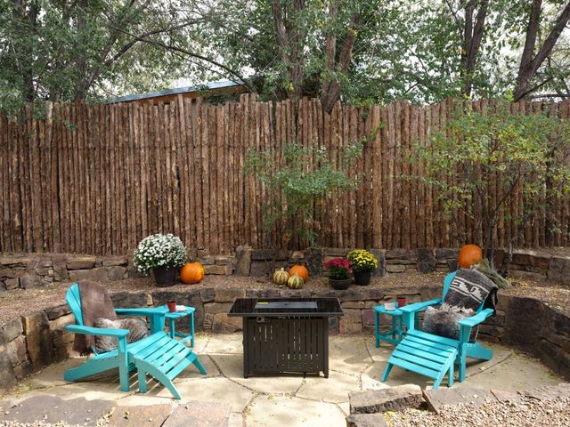 129 Bob Street, Santa Fe, NM 87501