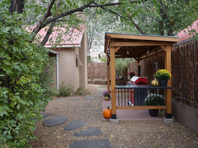 129 Bob Street, Santa Fe, NM 87501