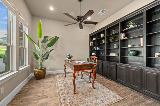 204 Wilderness TRL, Georgetown, TX 78633