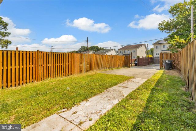 1193 46TH PL SE, Washington, DC 20019