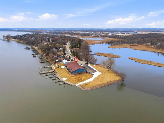 2490 STROEBE ISLAND DRIVE, Appleton, WI 54914