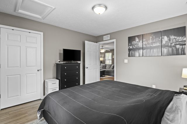 1699 Bryan Station Road, Lexington, KY 40505