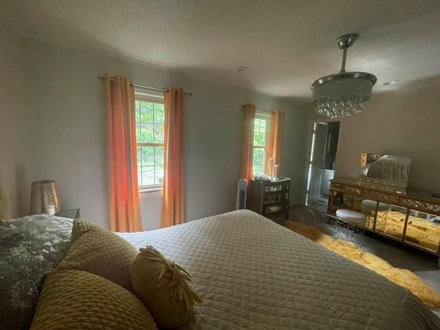 1924 Ivy Glen Drive SE, Smyrna, GA 30082