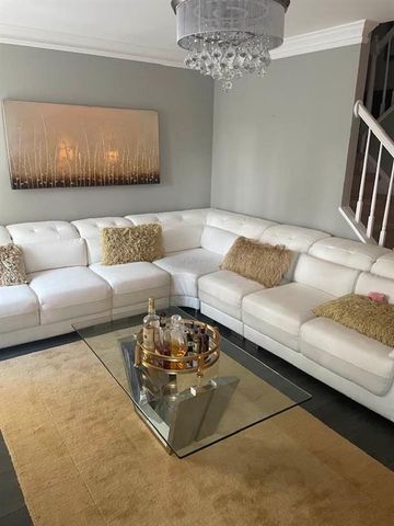 1924 Ivy Glen Drive SE, Smyrna, GA 30082