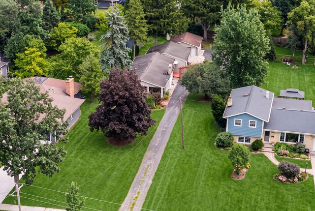 5807 Fairmount Avenue, Downers Grove, IL 60516