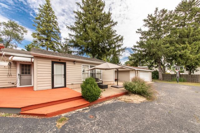 5807 Fairmount Avenue, Downers Grove, IL 60516