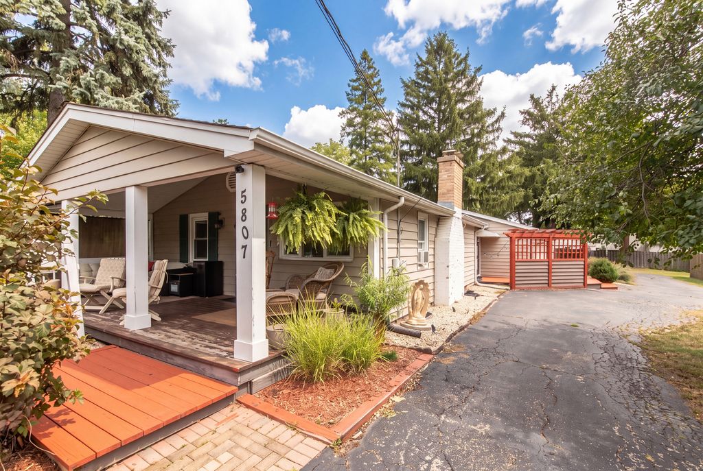 5807 Fairmount Avenue, Downers Grove, IL 60516 — photo 2