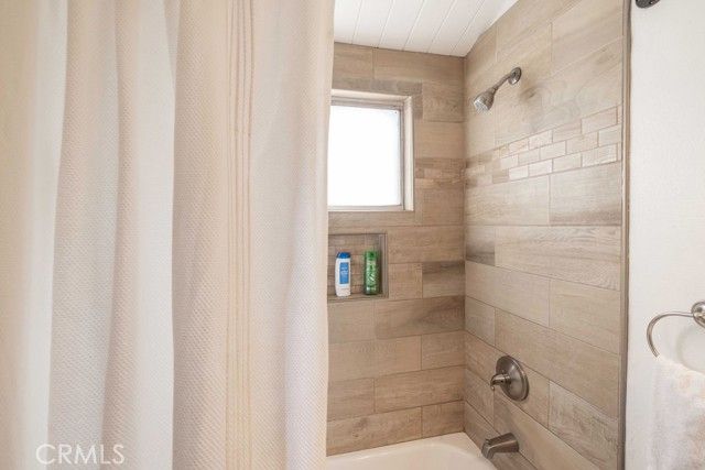 1000 Eagle Mountain Drive, Big Bear City, CA 92314