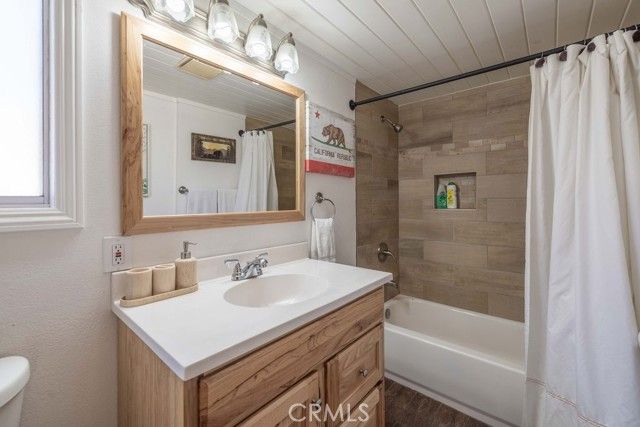 1000 Eagle Mountain Drive, Big Bear City, CA 92314